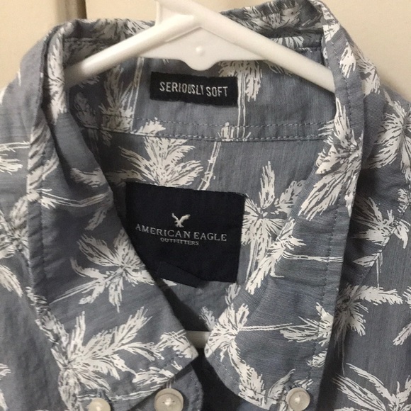 Men’s button up - Picture 2 of 3